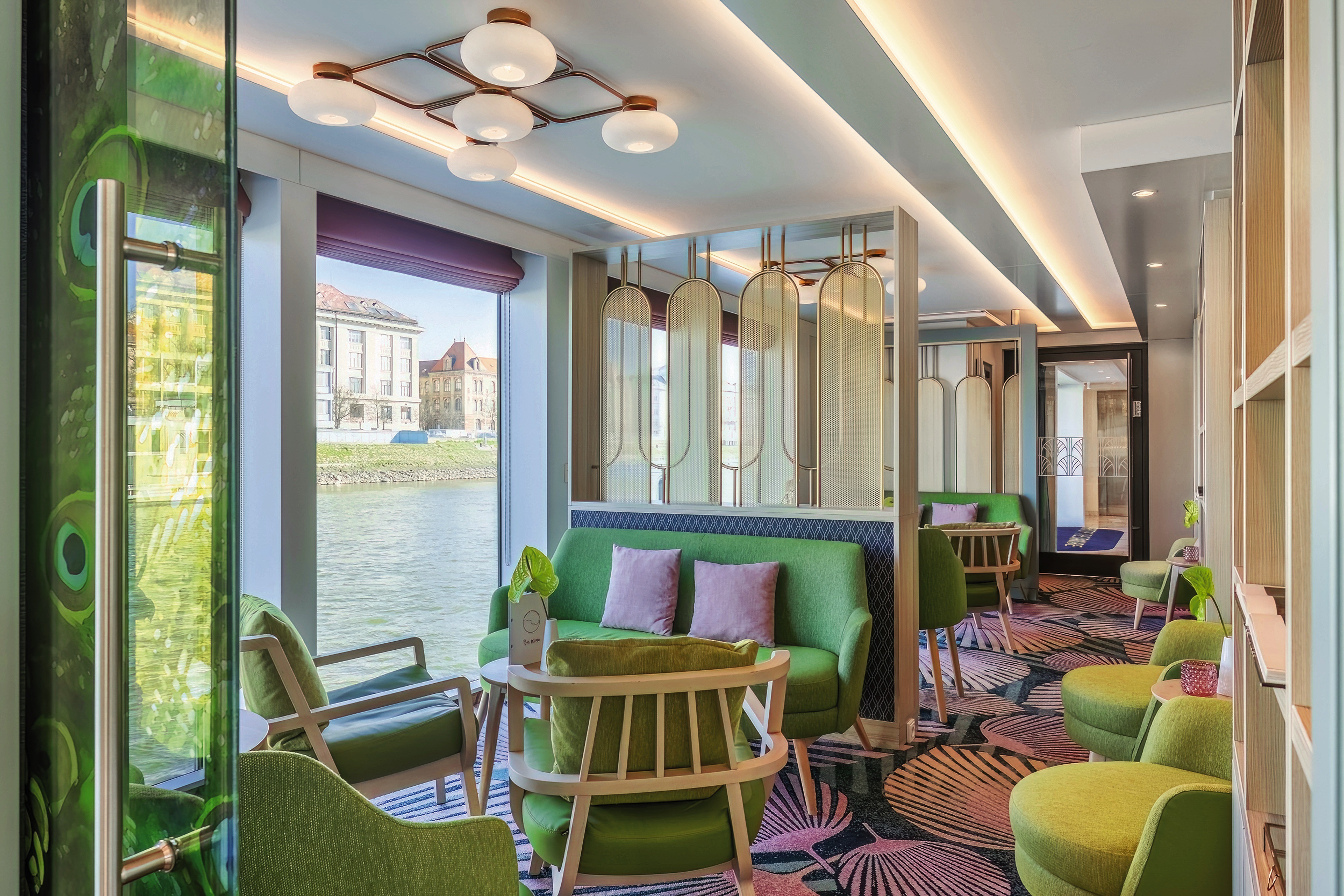 Spirit of the Danube - The Belvedere Lounge